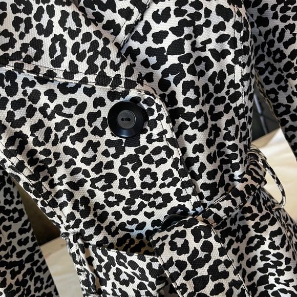 Forever 21 Short Tench Coat - Picture 2 of 9